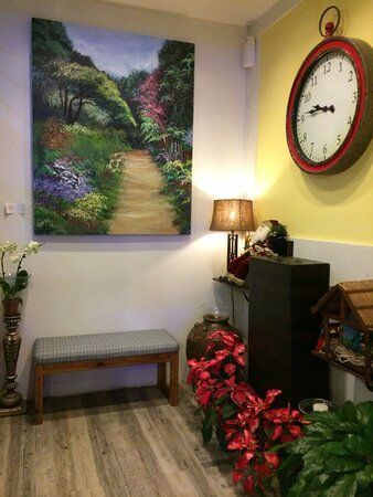 Tipanan Cafe and Lounge